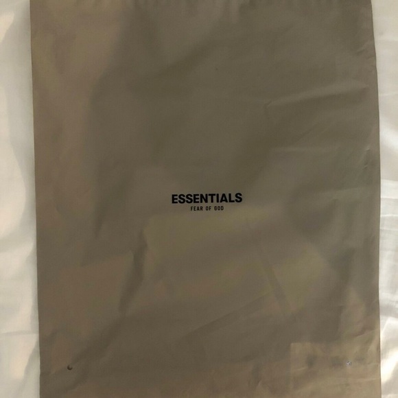 Authentic FOG Taupe crewneck size Small, brand new - Picture 4 of 5